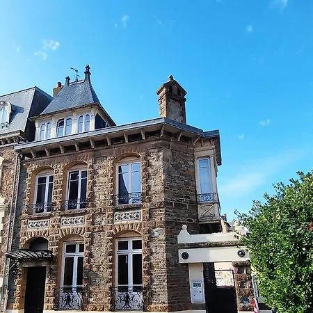 Apartment 1 Maison Dior, Centre, A 500 M