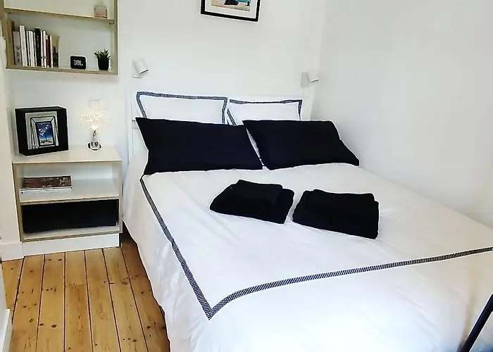 1 Maison Dior, Centre, A 500 M * Granville