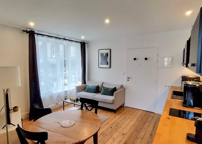 1 Maison Dior, Centre, A 500 M Apartamento *